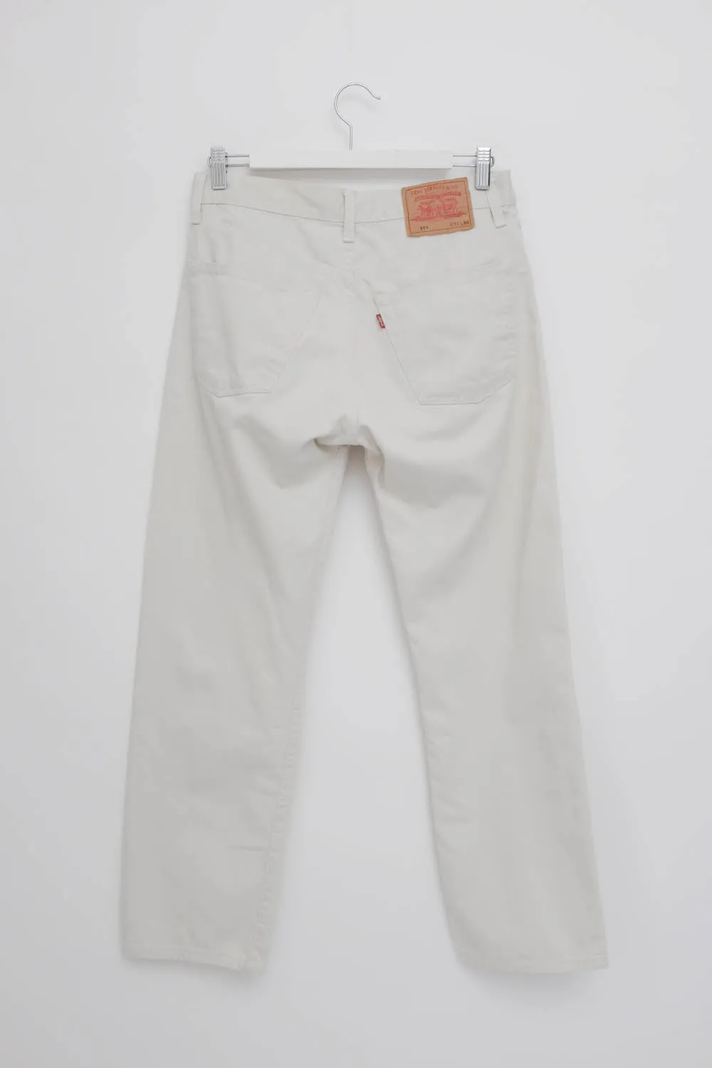 0034_LEVIS OFF WHITE JEANS