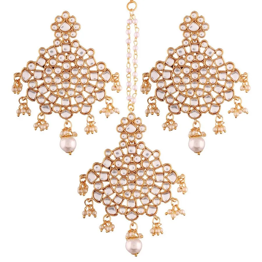 Alloy Earring Set with Maang Tikka in White