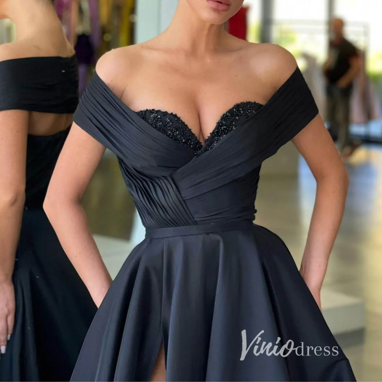 Black Off the Shoulder Prom Dresses With Slit Pleated Evening Dress FD2947