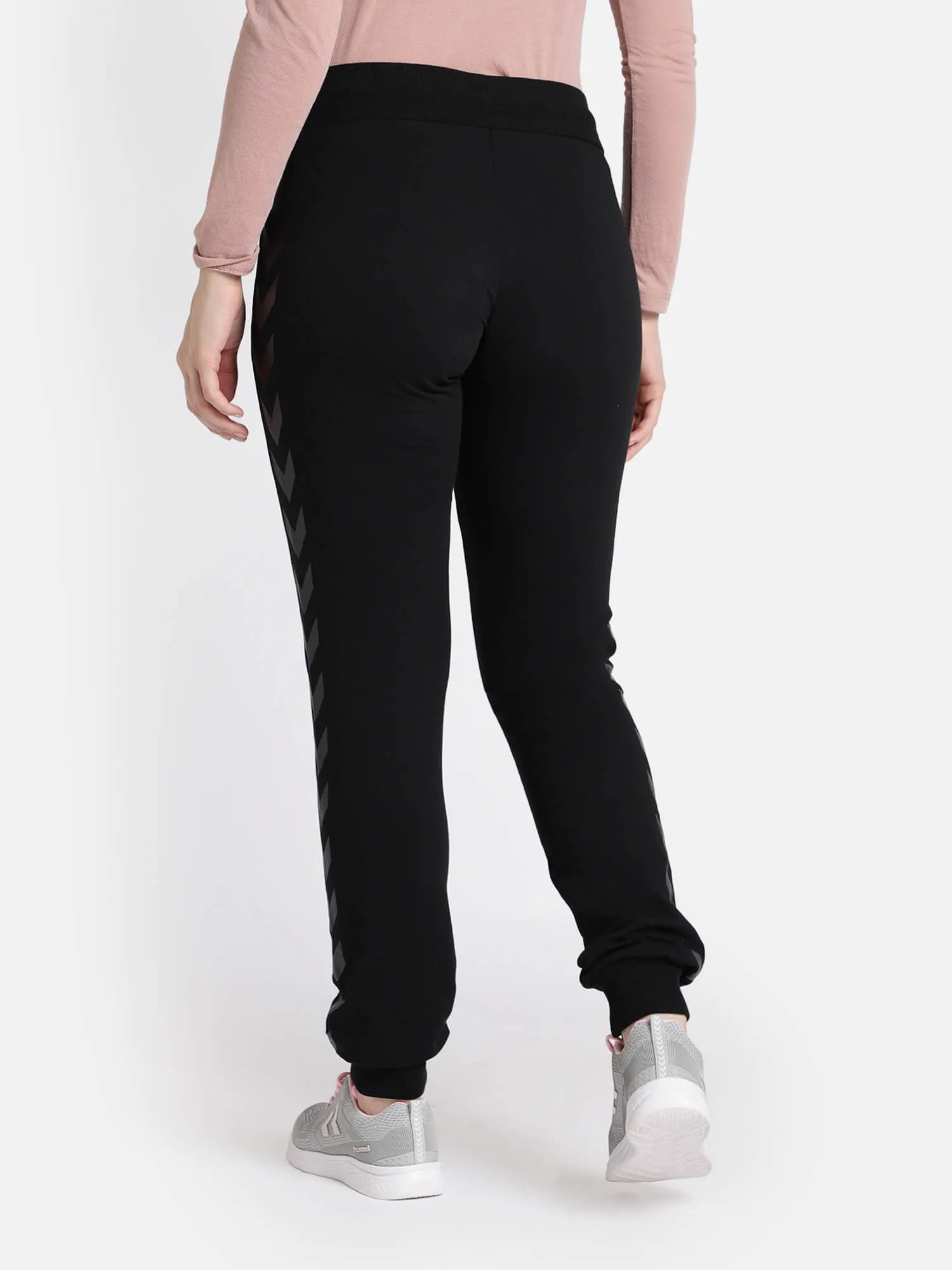 Classic Bee Women Black Training Pant