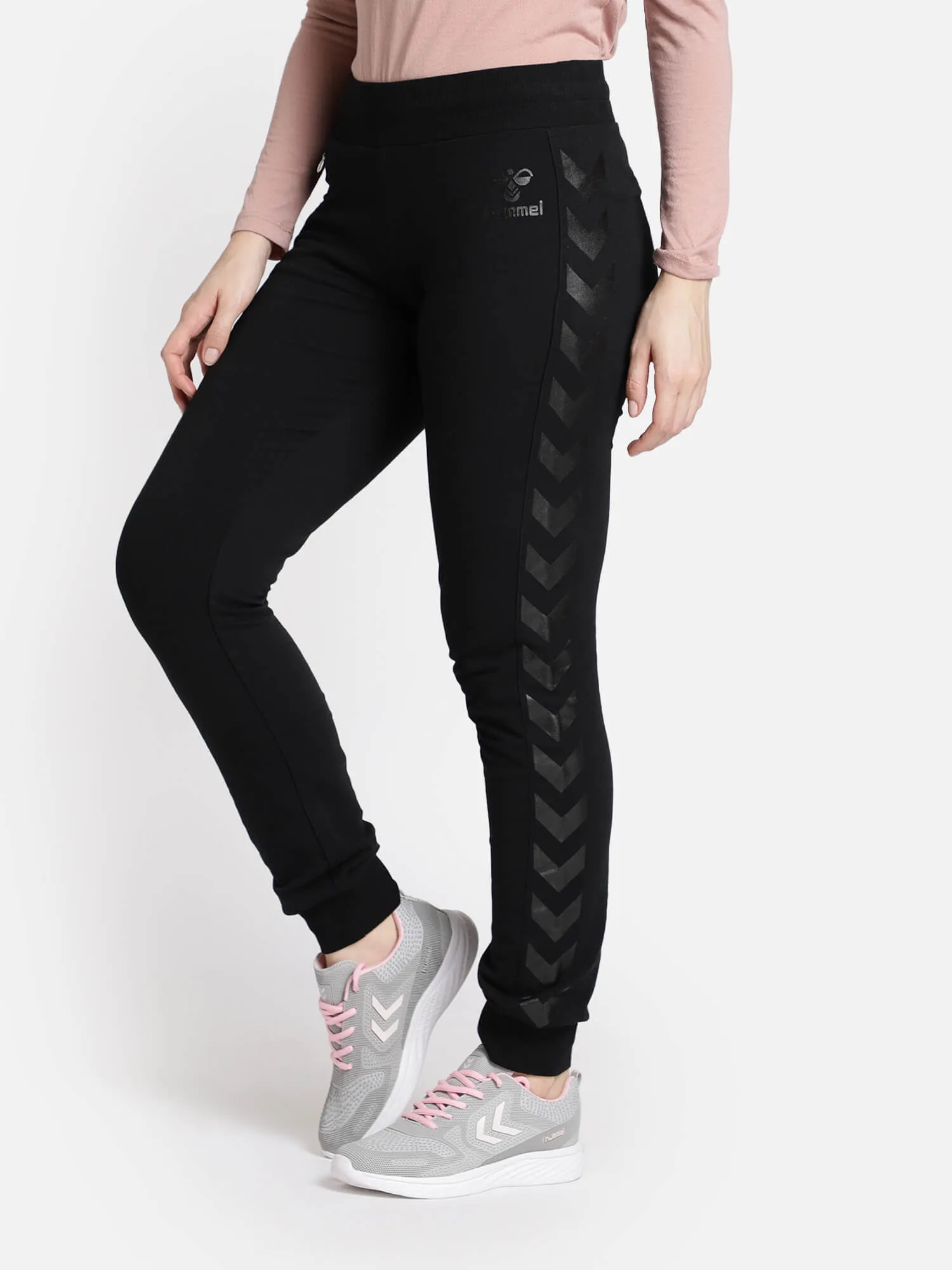 Classic Bee Women Black Training Pant