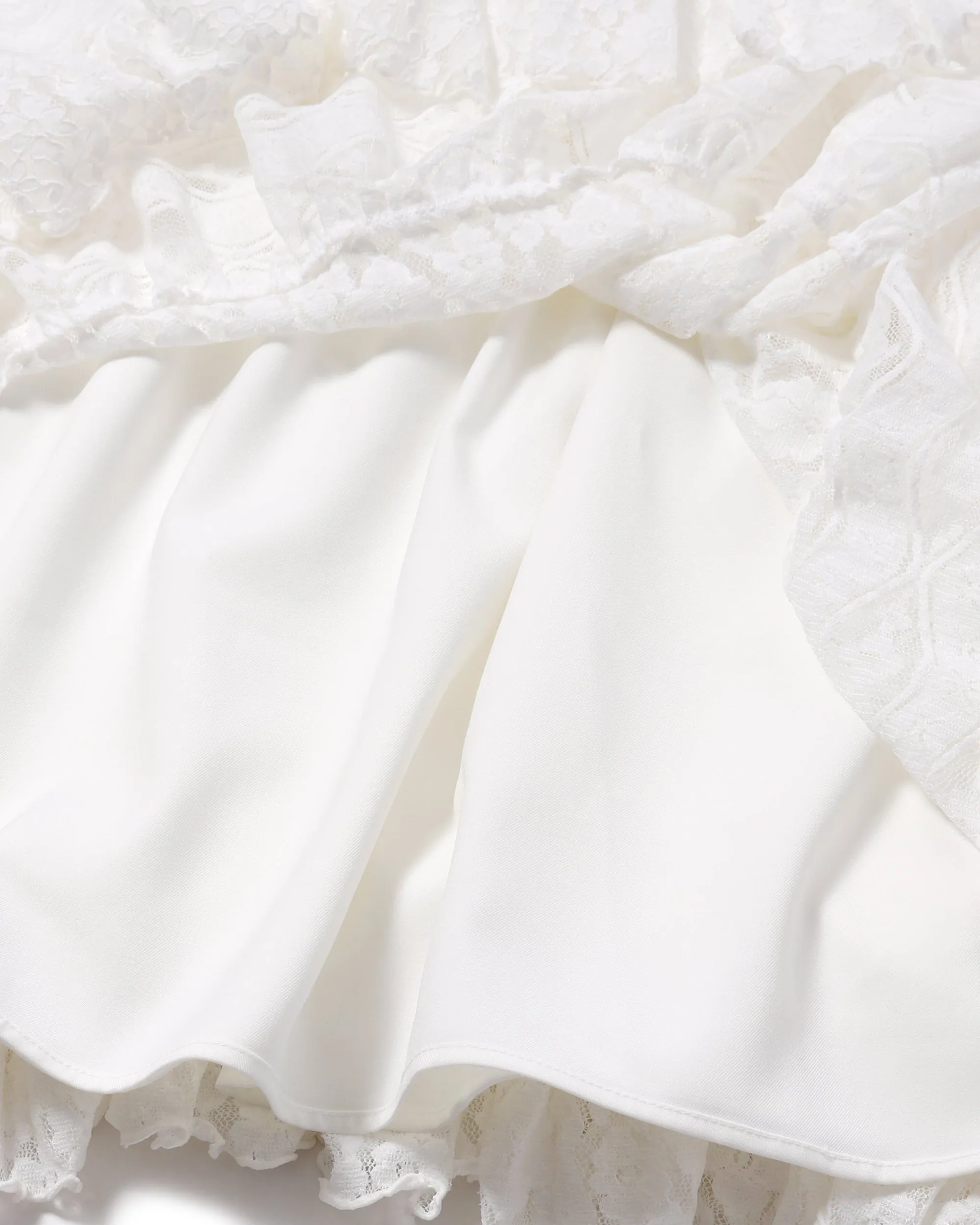 Lace tiered skirts (White)