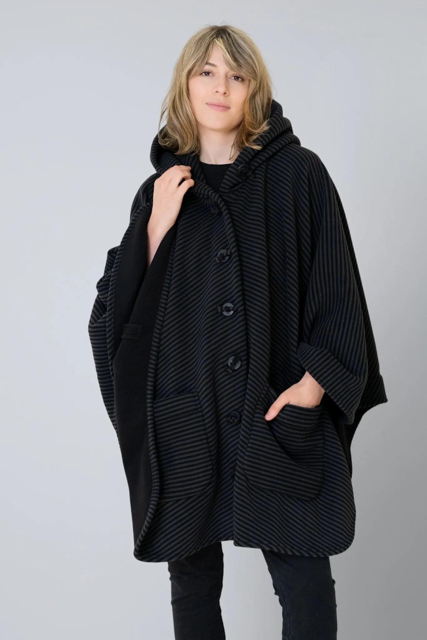 Molly Cape (One-Size)