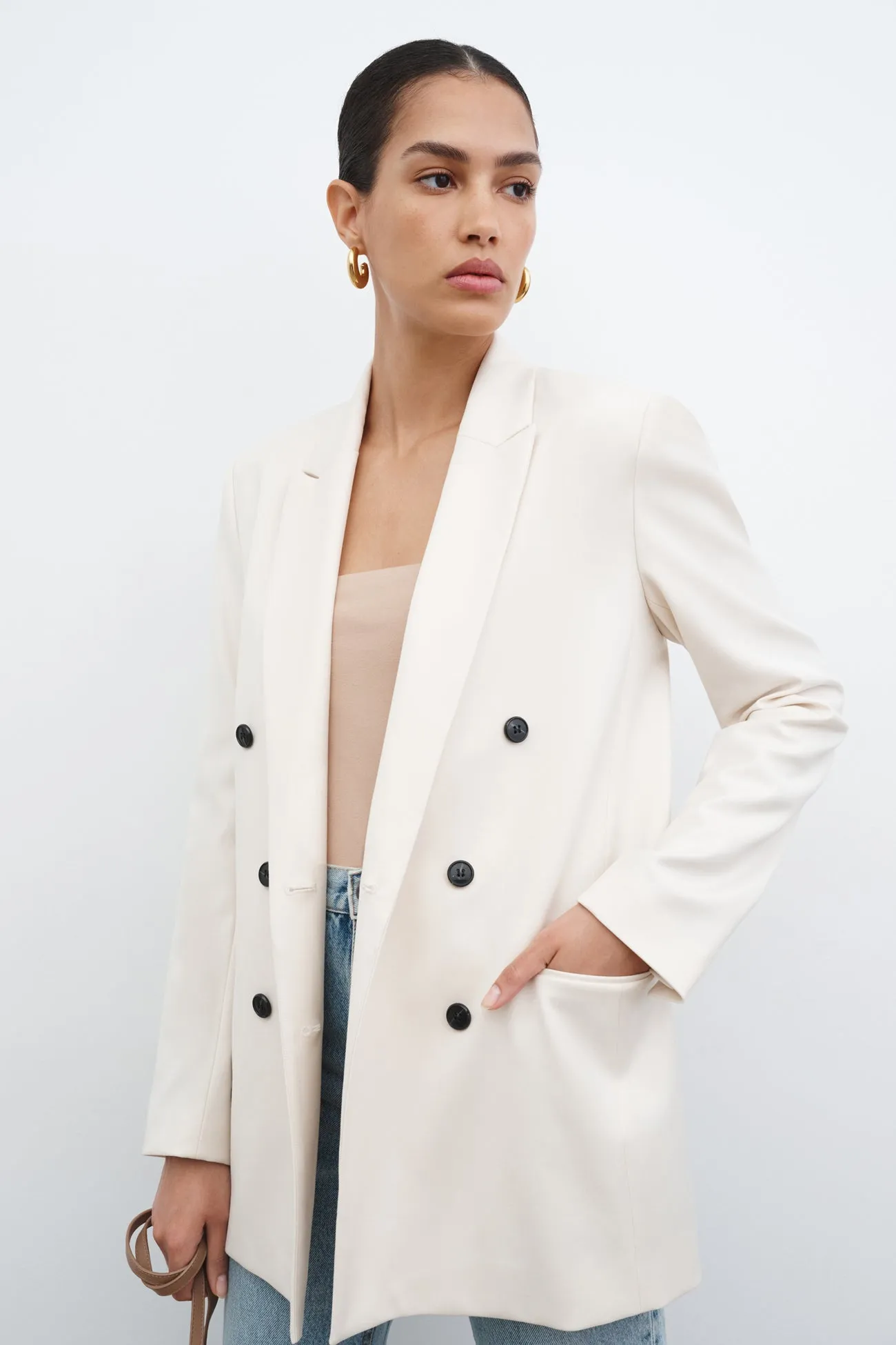 Norah Blazer