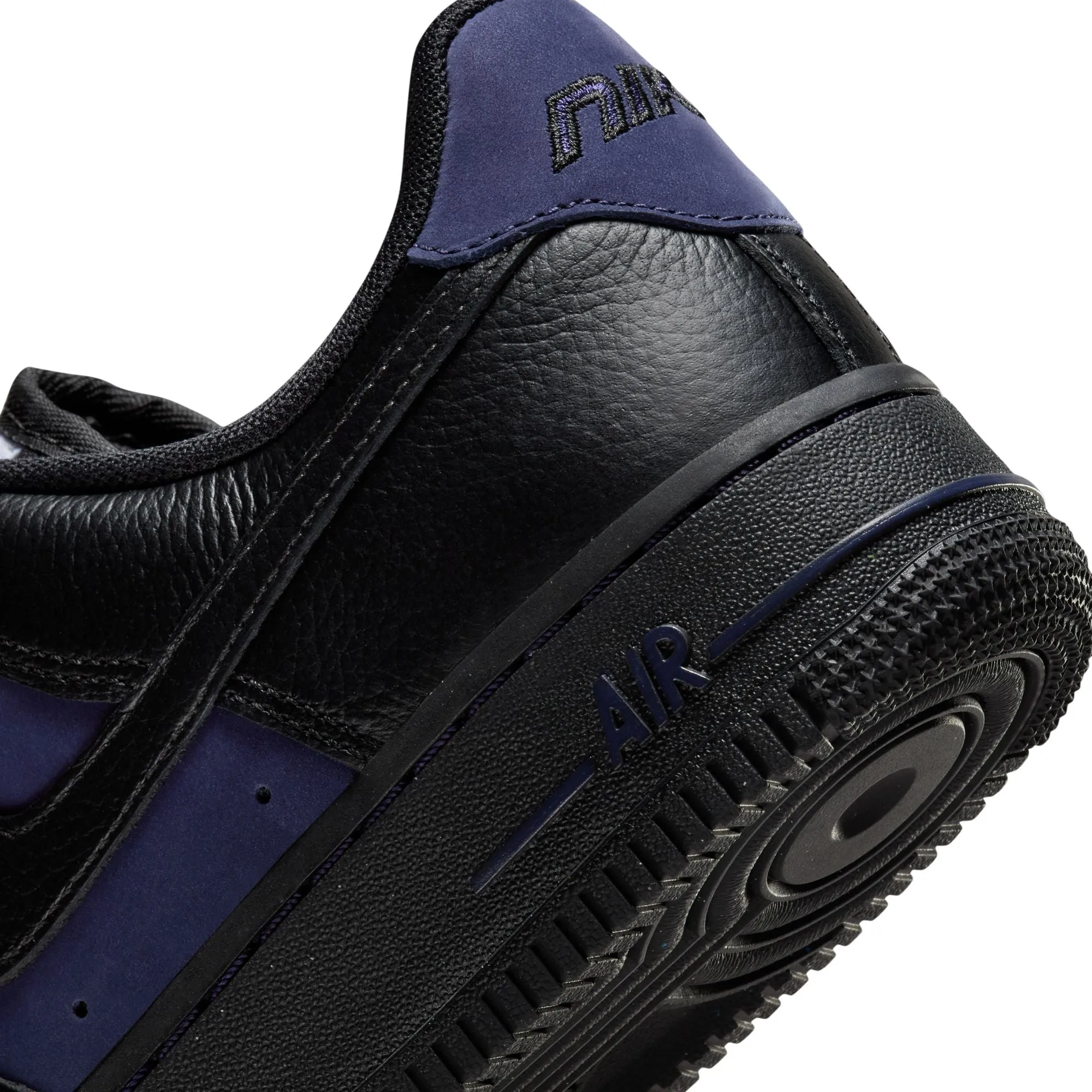 WMNS Nike Air Force 1 07 LX "Purple & Black"