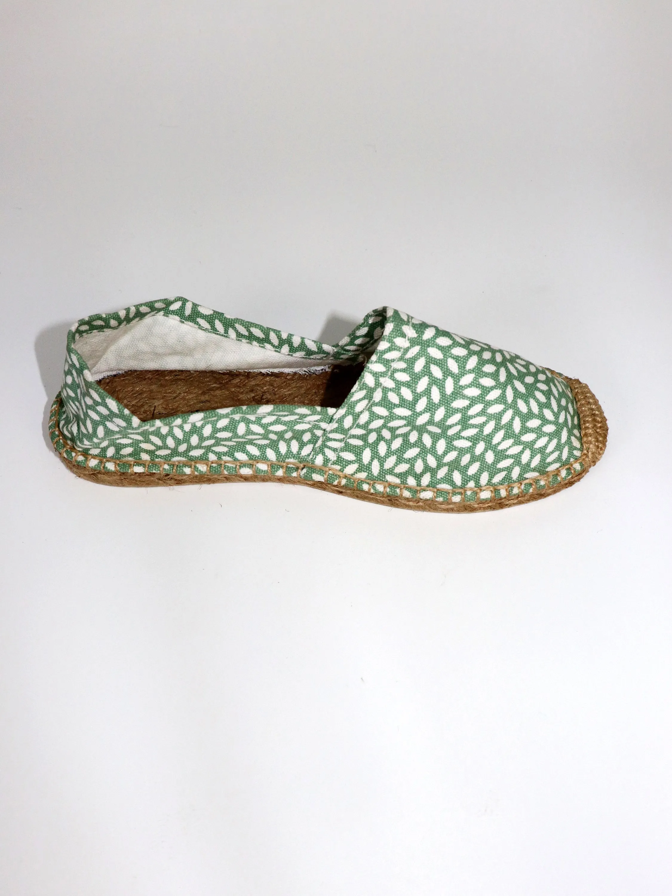 Women espadrille green leaves